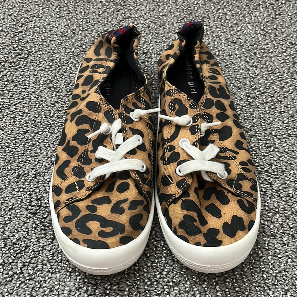 Slip on canvass sneaker